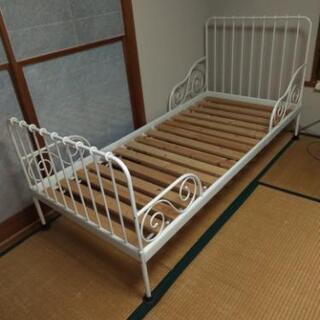 イケア　伸縮式ベッド　MINNEN