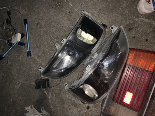 ハイエース　100系　ヘッドライト