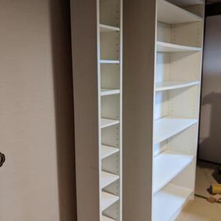 IKEA GNEDBY グネドビー 文庫本棚の画像
