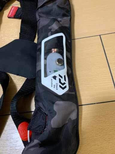 取引中　ダイワ　ライフジャケット　美品