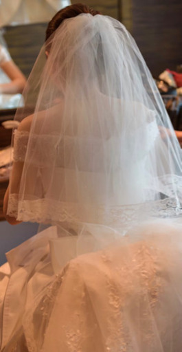 【無事取引完了】郵送可能！【小物付き】定価32万ウェディングドレス