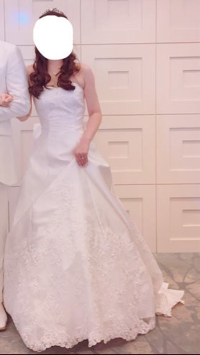 【無事取引完了】郵送可能！【小物付き】定価32万ウェディングドレス