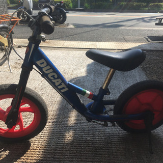 DUCATI サドル無し幼児用