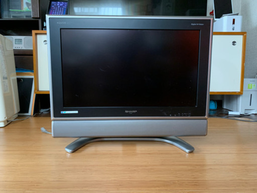 液晶テレビ　アクオス26インチ　リモコンあり