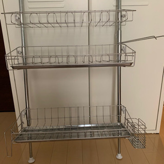 突っ張り 水切りラックの画像