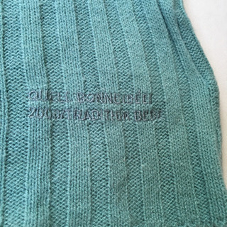 BeBe 110センチ　ブルーグリーン薄手ニットの画像