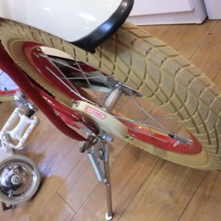 【中古美品】自社配送可能　キッズサイクル　子供用自転車　１６インチ　補助輪付き