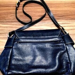 ショルダーバッグ　紺