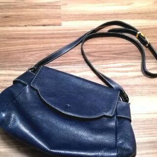 ショルダーバッグ　紺の画像
