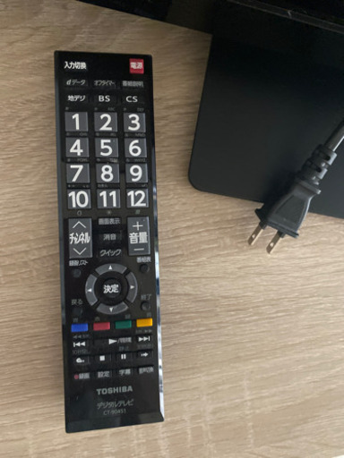 観やすい　32インチ液晶カラ－TV     Toshiba 東芝 32s8   2015年製　
