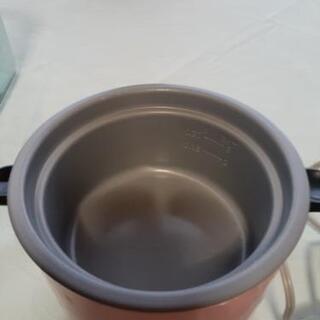 小さな炊飯器の画像
