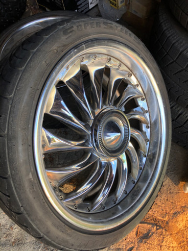 18インチ　carving PCD100 114.3 マルチ　ホイール