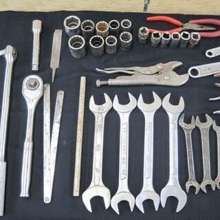 工具セット スパナ レンチ メガネレンチ ドライバーなど多数 ケース