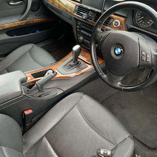 BMW 320i  ご成約ありがとうございますの画像