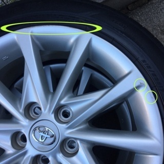 プリウスαツーリング純正の画像