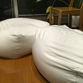 無印良品　人間をダメにするソファー　体にフィットするクッション　...