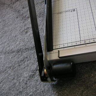 裁断機　ペーパーカッター　A3対応   中古品の画像