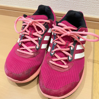 決まりました⭐︎adidas 運動靴　25cmの画像