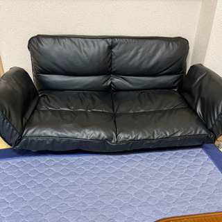革製２人掛けソファ
