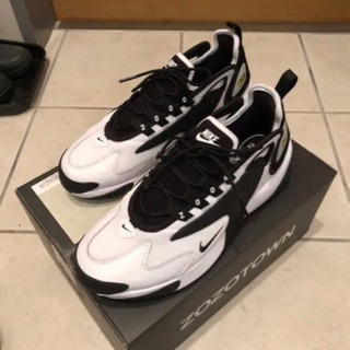 美品！　NIKE ZOOM 2k スニーカーの画像