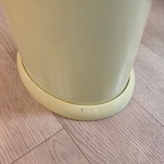 【引取先決定】Ubb（ウッビー）　 おむつ用のゴミ箱（グリーン）の画像