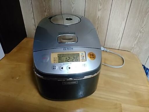 ZOJIRUSHI 圧力IH炊飯ジャー 1升炊き NP-BA18