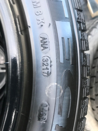 タイヤ4本セット　スタッドレス