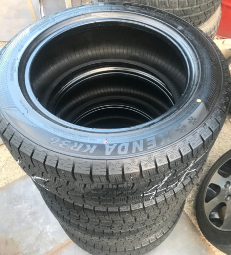 タイヤ4本セット　スタッドレス