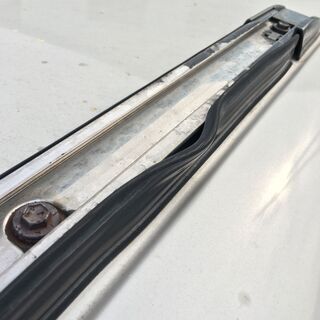 ハイラックスサーフ（RZN185ｗ）車両本体の画像