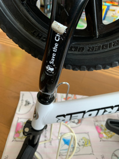 ［お得なおまけあり］ストライダー★限定色★白★スポーツモデル★正規品