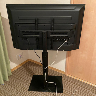 ★残り4台★値下げ★ 19年製 maxzen 4K対応 43型液晶テレビ JU43SK03 テレビスタンド付きの画像