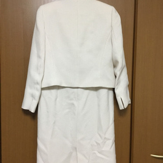 入学式ママスーツ 白の画像