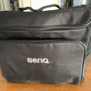 BenQ 短焦点フルHDプロジェクター　HT2150ST 売りますの画像