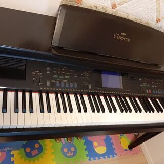 電子ピアノの画像