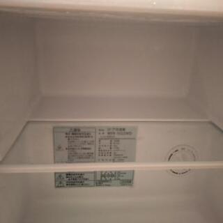 エスキュービズム 1ドア冷凍庫 木目ダークウッド 32L 左右ドア付け替え可能 WFR-1032WD

の画像