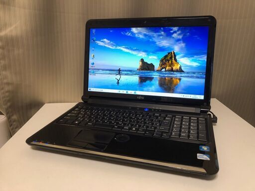 【カメラ搭載・テレワーク等にも使えるFujitsu製ノートPC】Pentium P6200 メモリ2GB HDD160GB DVDスーパーマルチ WiFi搭載 Win10 
