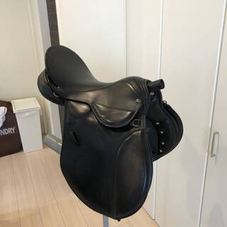 【正規品・中古】馬場鞍（総合） + 付属品｜ハリソンブラウン社製（HB社）・ウィンザー（ブラック）★★良品★★