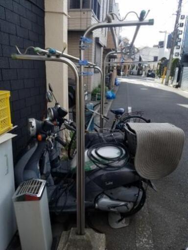 物干し竿と、台