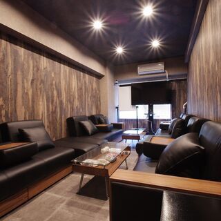 大人数利用可能なソファー！今だけクッション付☆現地引き取りで０円！！