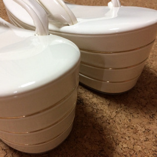 美品 和装 着物 草履 鼻緒 かんざし 帯留 足袋 8点セットの画像