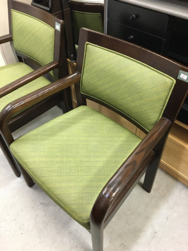 ●販売終了●４人掛け食卓テーブル　椅子maruni×４客　肘付き椅子　中古品