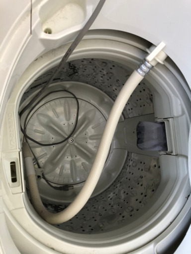【購入者決定】日立 5キロ全自動洗濯機 まだまだ使えます。
