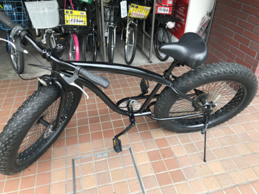 ★美品★ファットバイク　極太タイヤ26×4.0軽量アルミフレーム　6speed　ディスクブレーキ　マットブラック