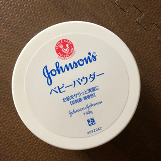 ジョンソンエンドジョンソン　ベビーパウダー