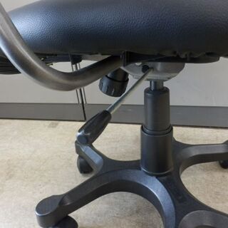 オフィスチェア ハイバック ワークチェア レザー ブラック 肘付き キャスター 昇降 重厚感 OAチェア 椅子 ステッチ ペイペイ対応 札幌市西区西野