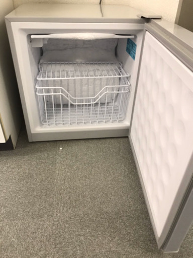 【冷凍庫　お安く譲ります】