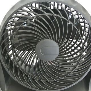  【商談中】 山善のサーキュレーター2台（1台500円）12年製(YAS-M18)／16年製(JAS-Q182) 風量2段階 羽根径18㎝の画像