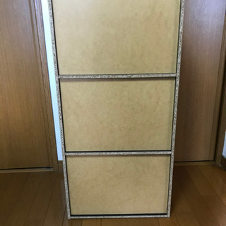 【取引中】木製3段カラーボックス、黒、2個セットの画像