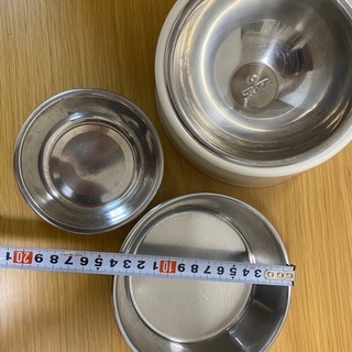 犬用のお皿の画像