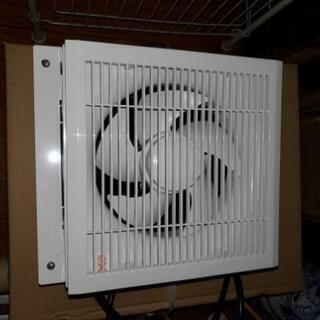 換気扇窓据付け格子タイプ(新中古)